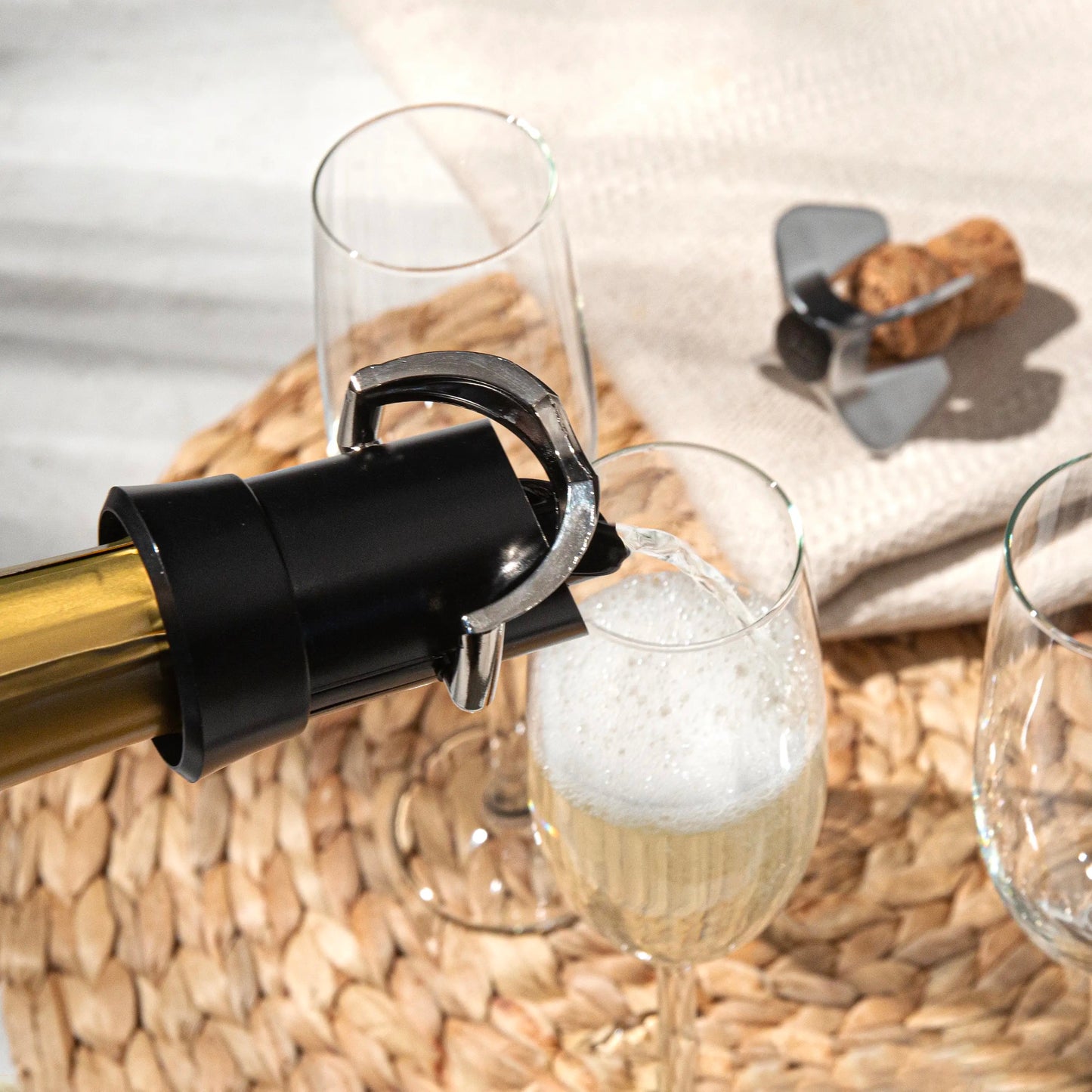 Champagne Saver & Server
