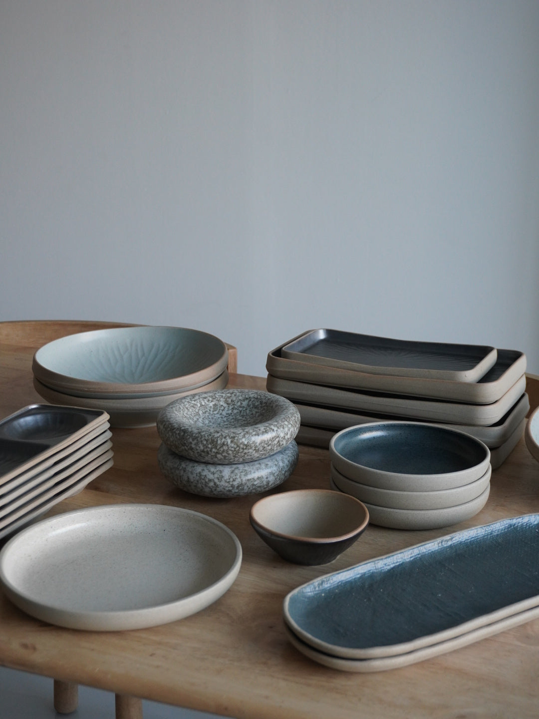 Midnight 15" Long Platter