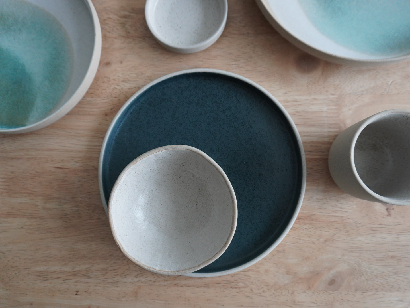 Midnight 8.2" Rimmed Plate
