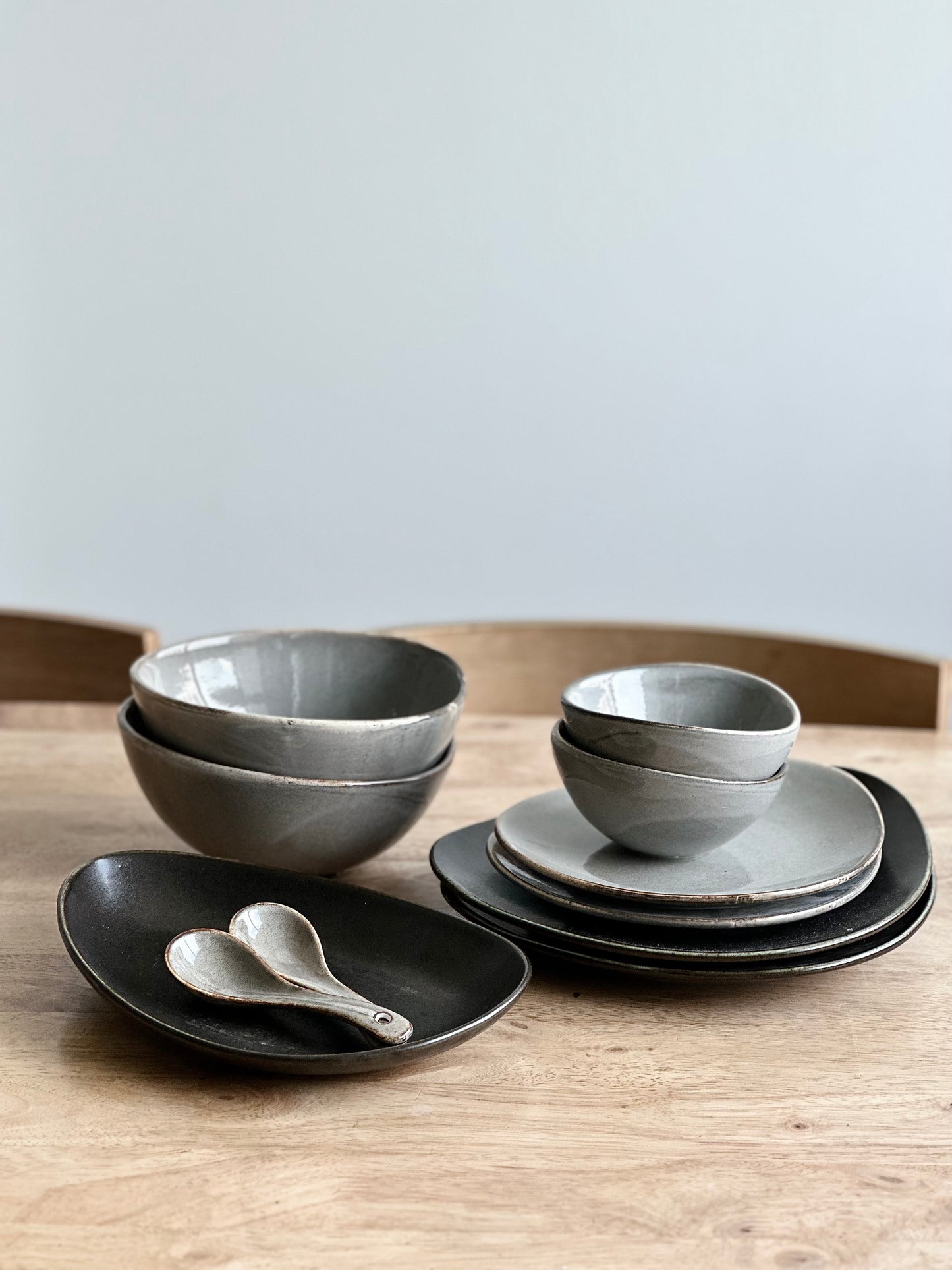 Natón 10-Piece Dinnerware Set (For 2)