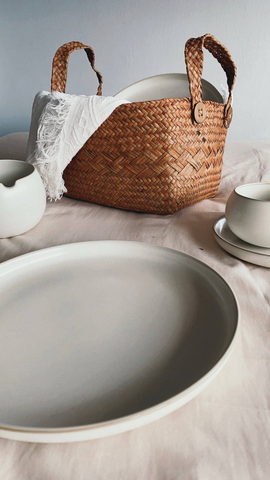 Base II 10.35" Sharing Plate (Ivory)