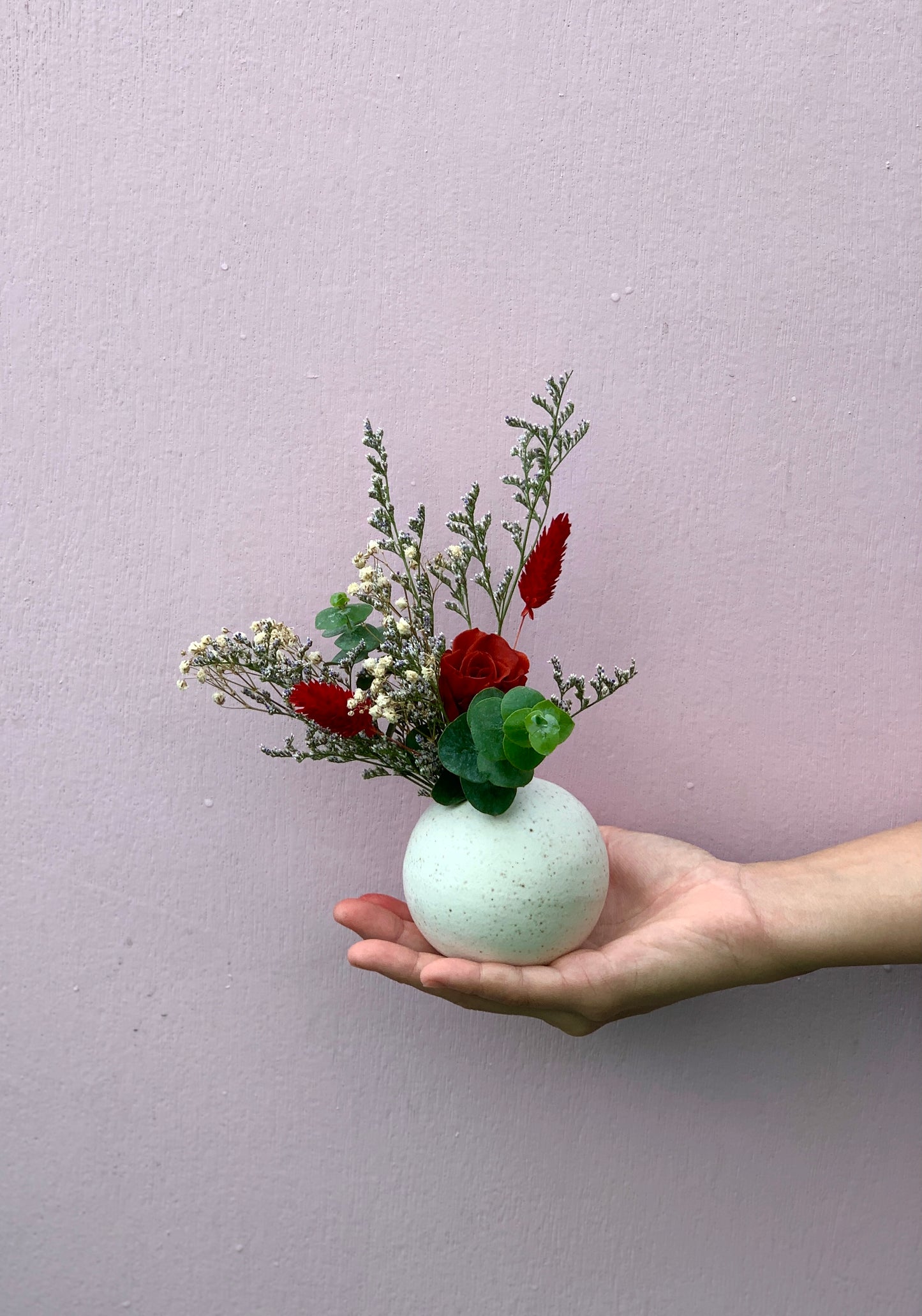 Kobiki Ball Single Bud Vase