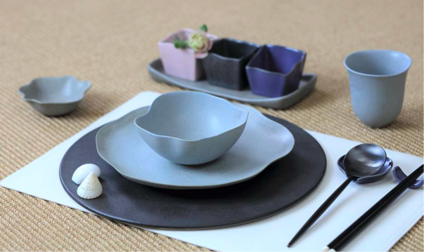 Shell Serving Plate (Cloud Grey)