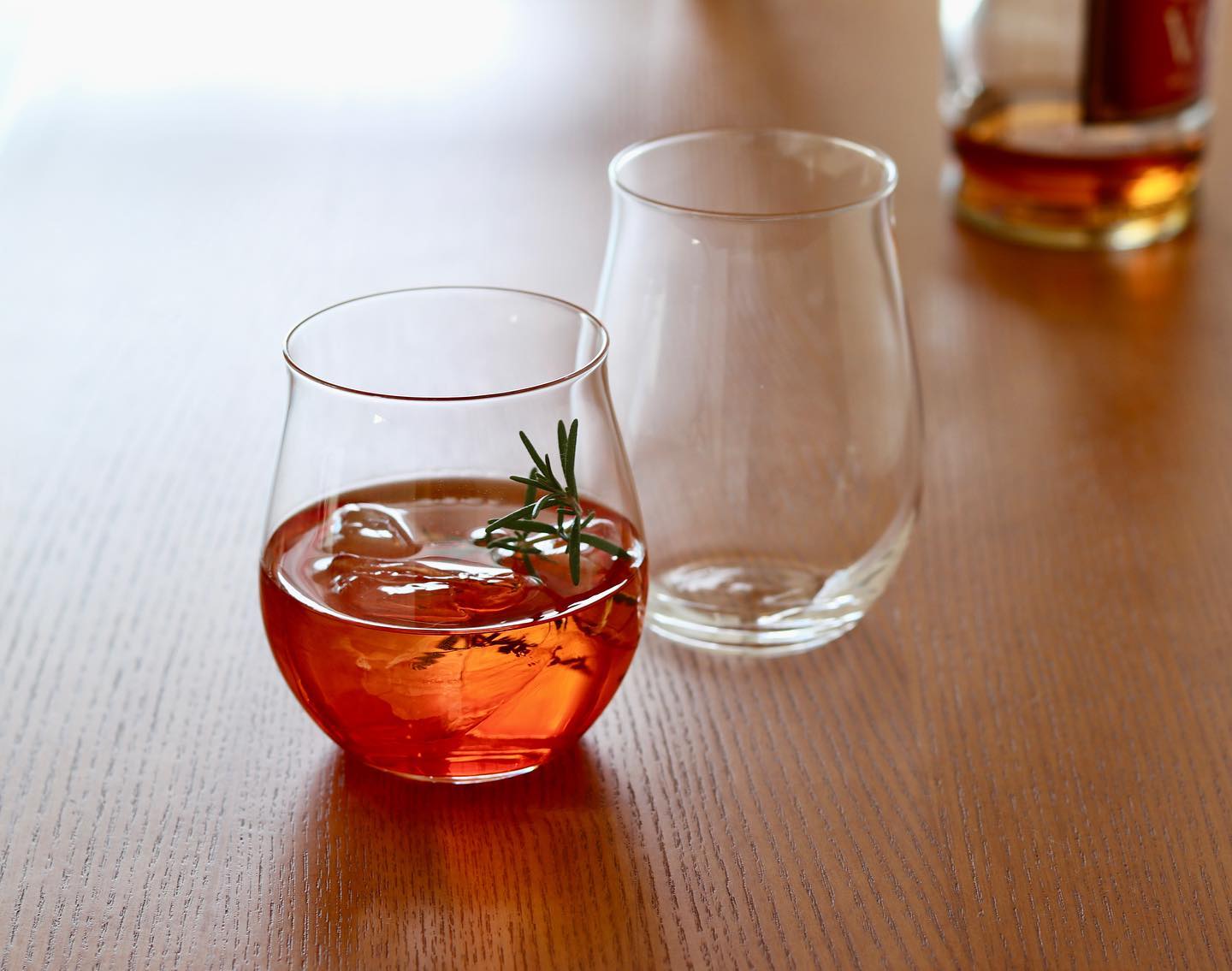 Base Piece | Quality Crafted Tableware & Glassware Singapore