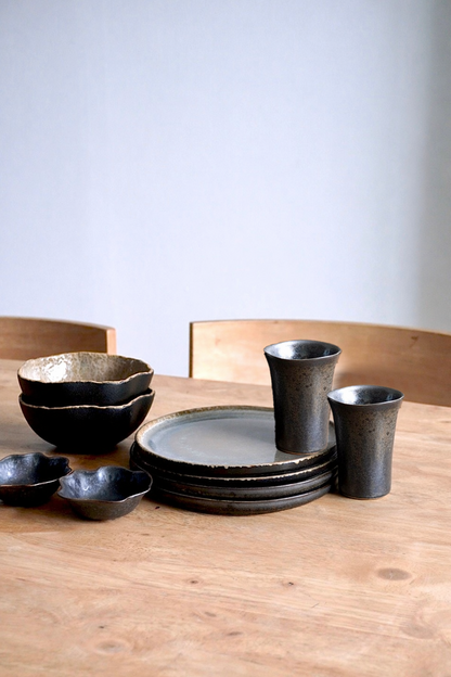 Rock 10-Piece Dinnerware Set